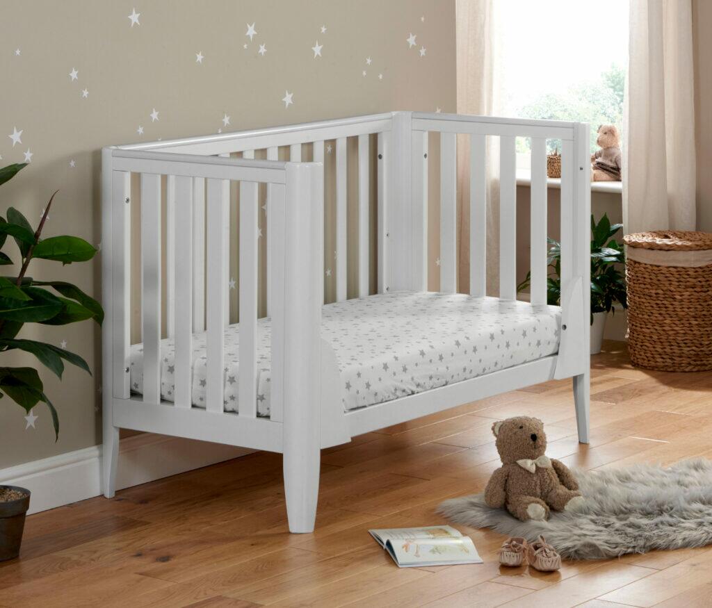 Babymore Iris Cot Bed - White Babymore