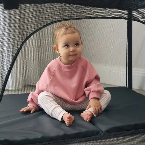 My Babiie MBTC2 Air-Light 2-in-1 Travel Cot with Bassinet – Black My Babiie