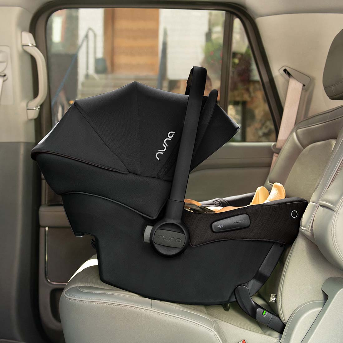 あ*し様 送料込 美品 nuna PIPA urbn2 ISOFIX キャビア Nuna PIPA urbn Car Seat | No Base ISOFIX i-Size Infant Carrier UK