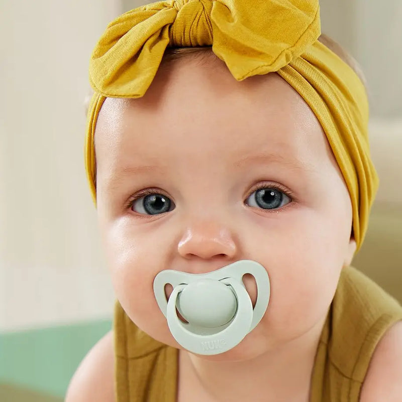 Dummies, Teething & Feeding