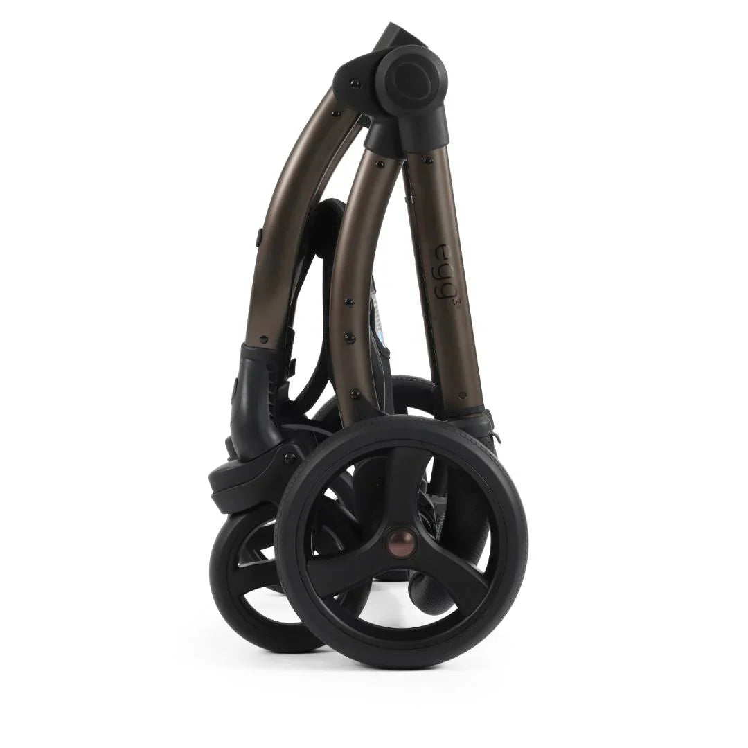 Egg3 Chocolate Velvet Luxury Twin Bundle with Shell 360 i-Size Car Seats & 360 ISOFIX Bases