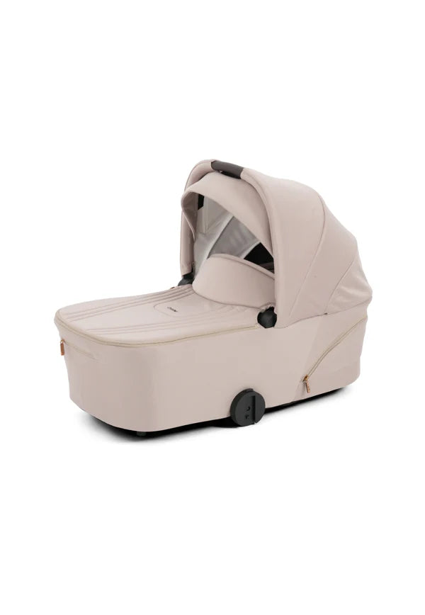 BabyStyle Oyster Vee Pram & Pushchair – Vanilla