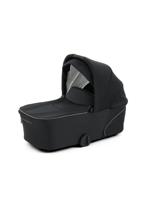 BabyStyle Oyster Vee 3 in 1 Travel System –  Liquorice