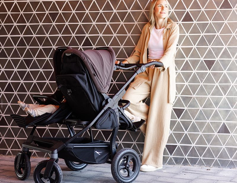 TFK Duo Twin & Sibling Pram – Braun (Brown) | 2026 Combi Seat Version