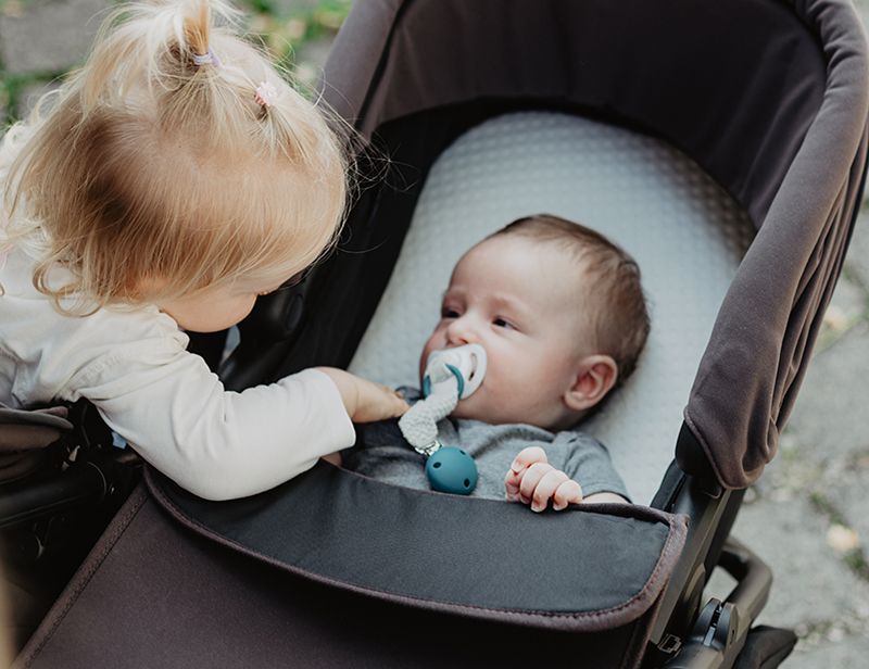 TFK Duo Twin & Sibling Pram – Braun (Brown) | 2026 Combi Seat Version