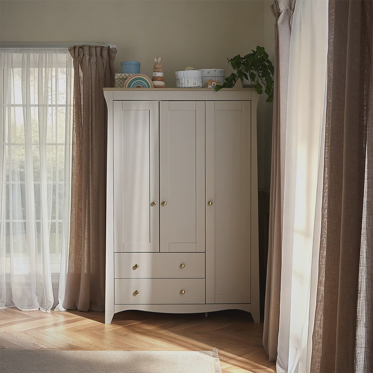 Cuddle Co Clara Triple Wardrobe - Cashmere