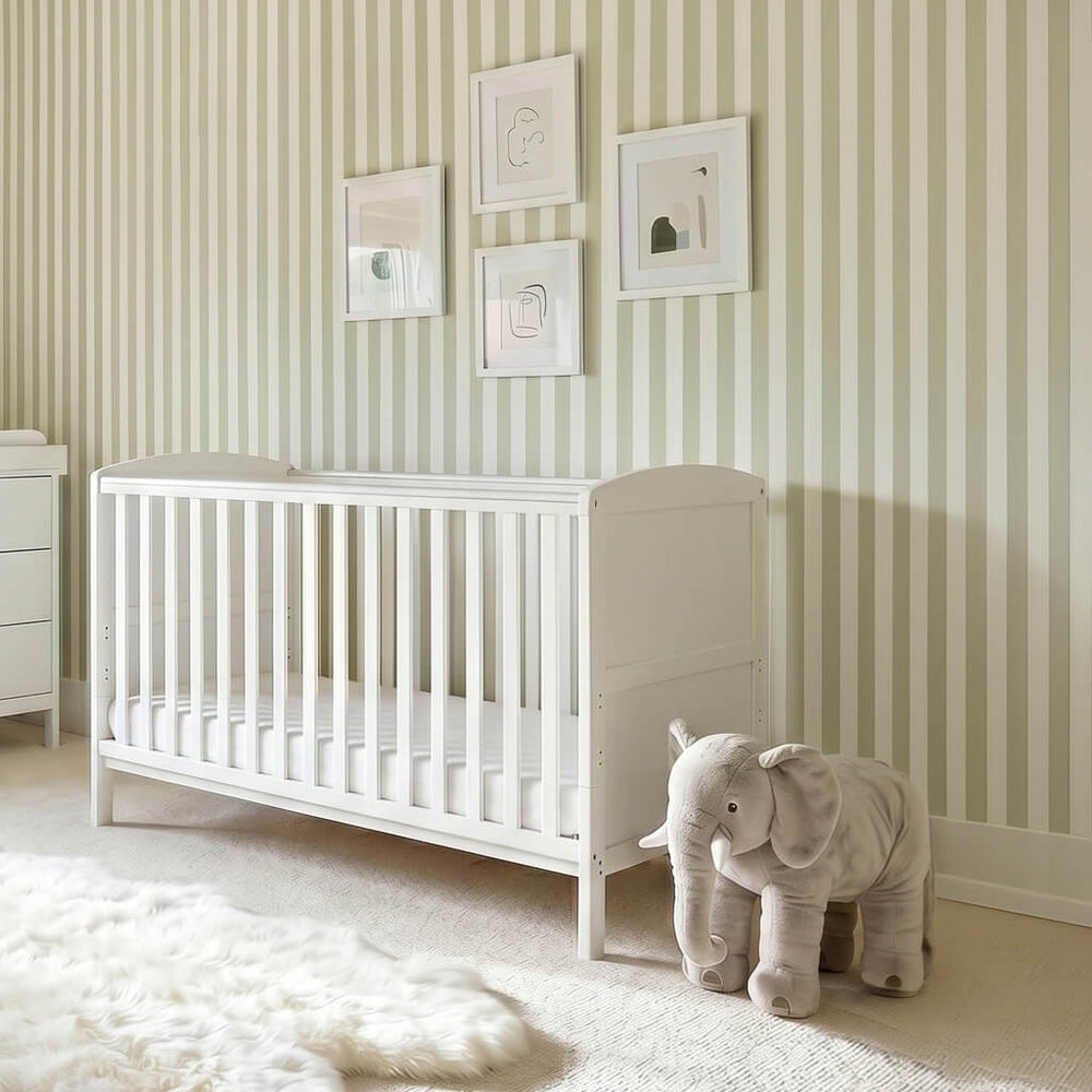 Bebe & Beyond Dreamer Cot Bed – White
