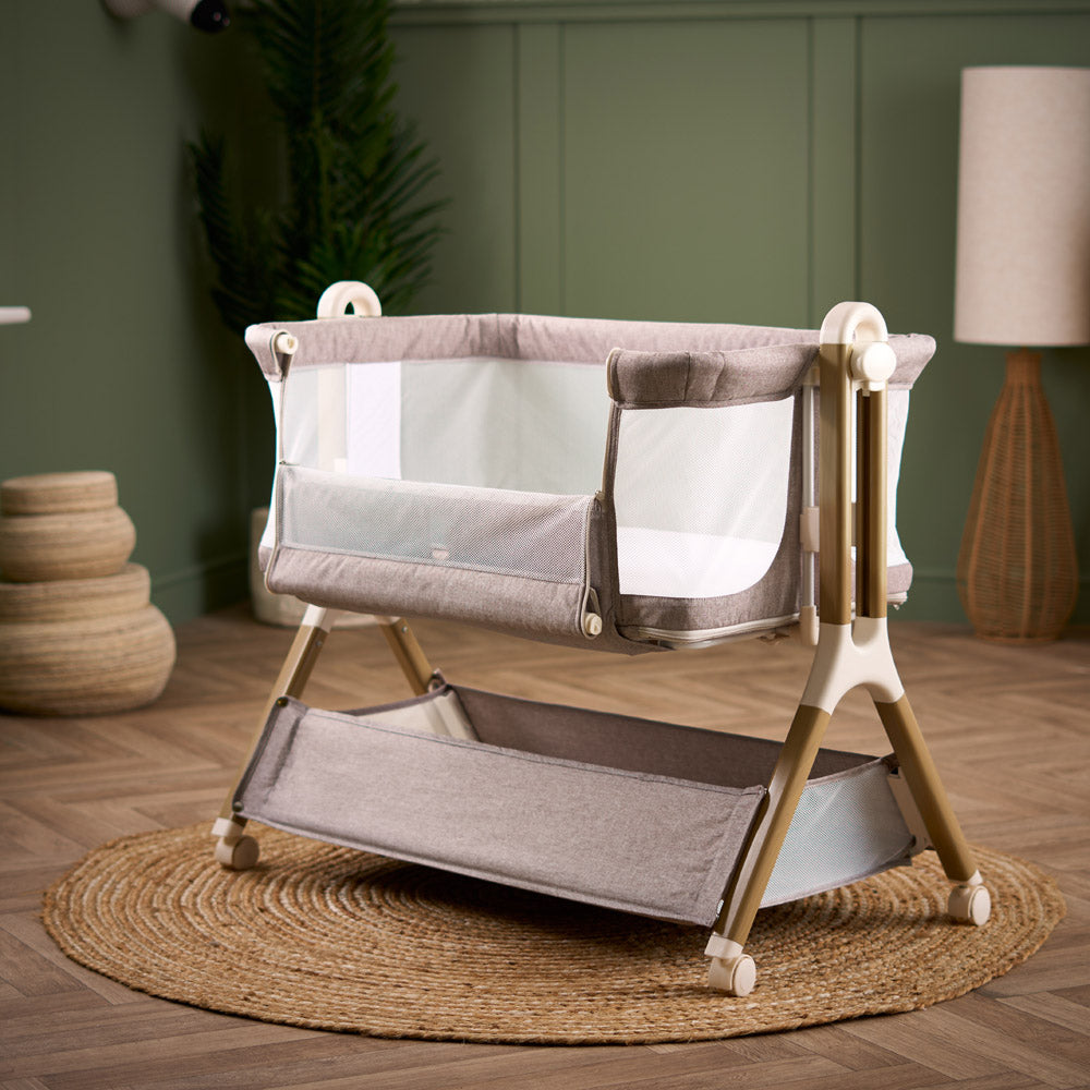 OBaby Cloud Bedside Crib – Nutmeg
