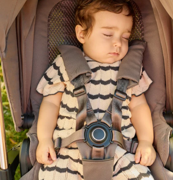 Inglesina Aptica 3 in 1 Travel System 2026 - Essence Mokka