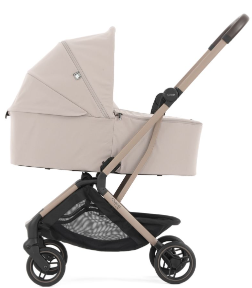 BabyStyle Oyster F-Lite Stroller & Carrycot Bundle –Putty