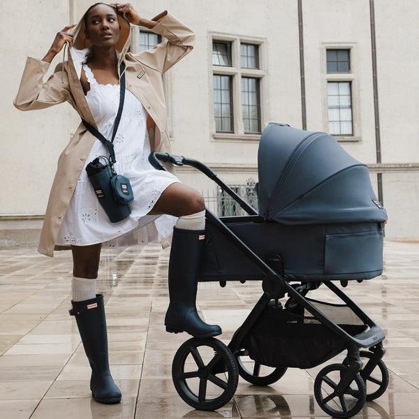 Venicci x Hunter Upline 3 Navy 4-in-1 Plus Travel System with ISOFIX Base & Home Stand