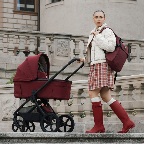 Venicci x Hunter Upline 3 Red 4-in-1 Plus Travel System with ISOFIX Base & Home Stand
