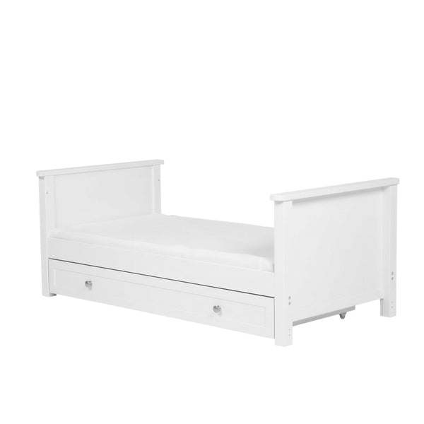 Bebe & Beyond Wanderer 2 Piece Nursery Furniture Set – White