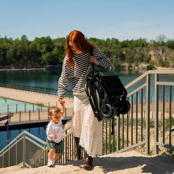 Airby Lightweight Travel Stroller – Blue