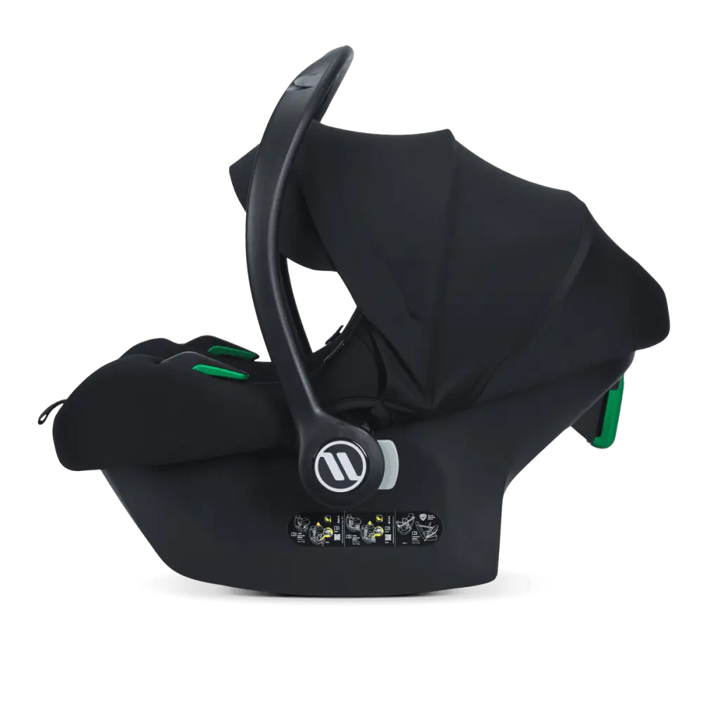 Avionaut Cosmo Smart 2.0 Black + Dock 2 ISOFIX Base Bundle Avionaut