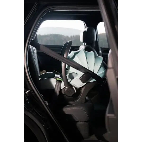 Avionaut Pixel 3 Infant Carrier – Mint (40–86cm | 0–13kg)