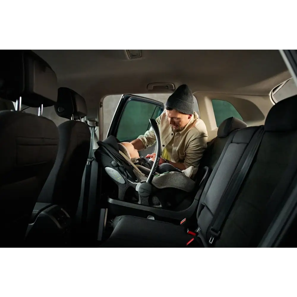 Avionaut Pixel PRO 2.0C Navy + IQ Orbit Rotating Isofix Base Bundle Avionaut