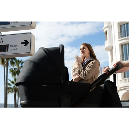 Avionaut Sirius Travel System 3 in 1 with Cosmo & Orbit Isofix - Black Avionaut