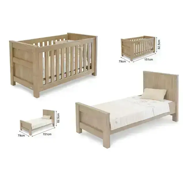 BabyStyle BabyStyle Bordeaux Oak Cot Bed
