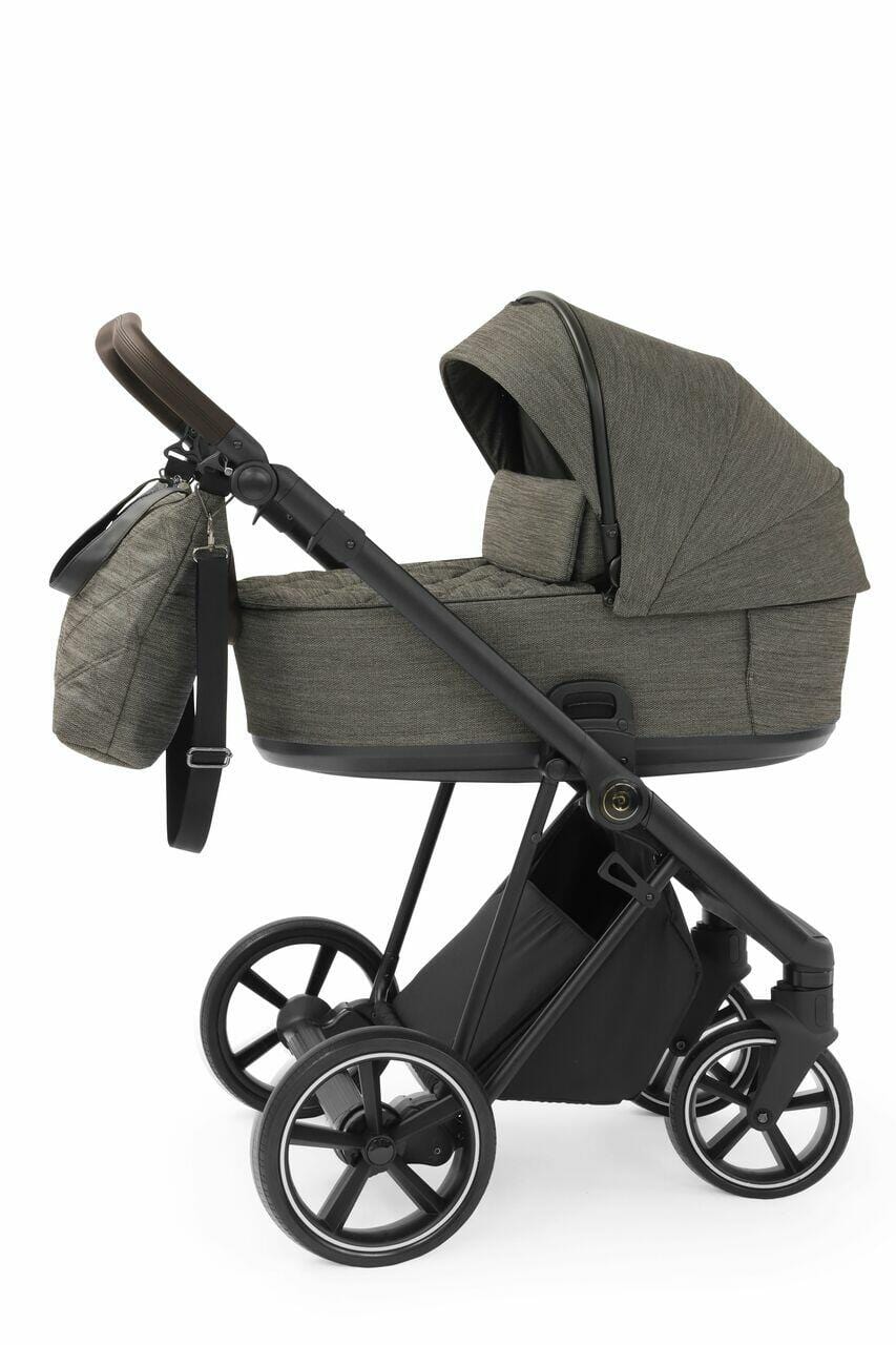 Babystyle Prestige Vogue Mountain 3 in 1 Travel System With Car Seat  BabyStyle Black Chassis Tan Handles  