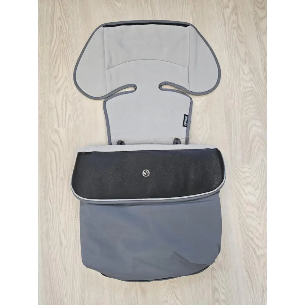 Bebecar Universal Footmuff PP985 – Grey/Black (Clearance) Bebecar