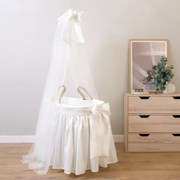 Clair De Lune Windsor Heritage Moses Basket & Stand  Clair De Lune Windsor Drape and Adjustable Stand  