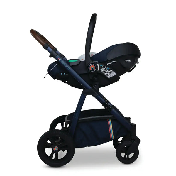 Cosatto Wow 3 Rotate & Recline Cozy Bundle Doodle Days – Travel System with Carrycot, Acorn Recline i-Size Car Seat & Rotating Base Cosatto