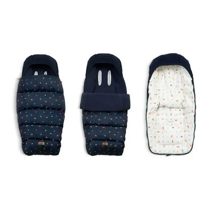 Cosatto Wow 3 Rotate & Recline Cozy Bundle Doodle Days – Travel System with Carrycot, Acorn Recline i-Size Car Seat & Rotating Base Cosatto