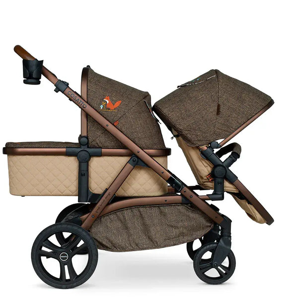 Cosatto Wow XL 3 in 1 Travel System i-Size Car Seat Bundle - Foxford Hall Cosatto