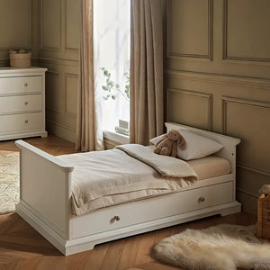 Cuddle Co Beaumont White Cot Bed