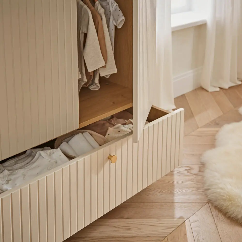 Cuddle Co Remi 3 Piece Nursery Furniture Set - Oak & Cashmere Cuddle Co