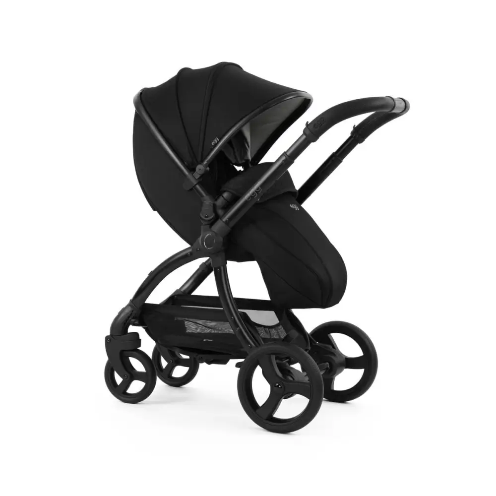 Egg3® Panther Black Luxury Snuggle Bundle Egg