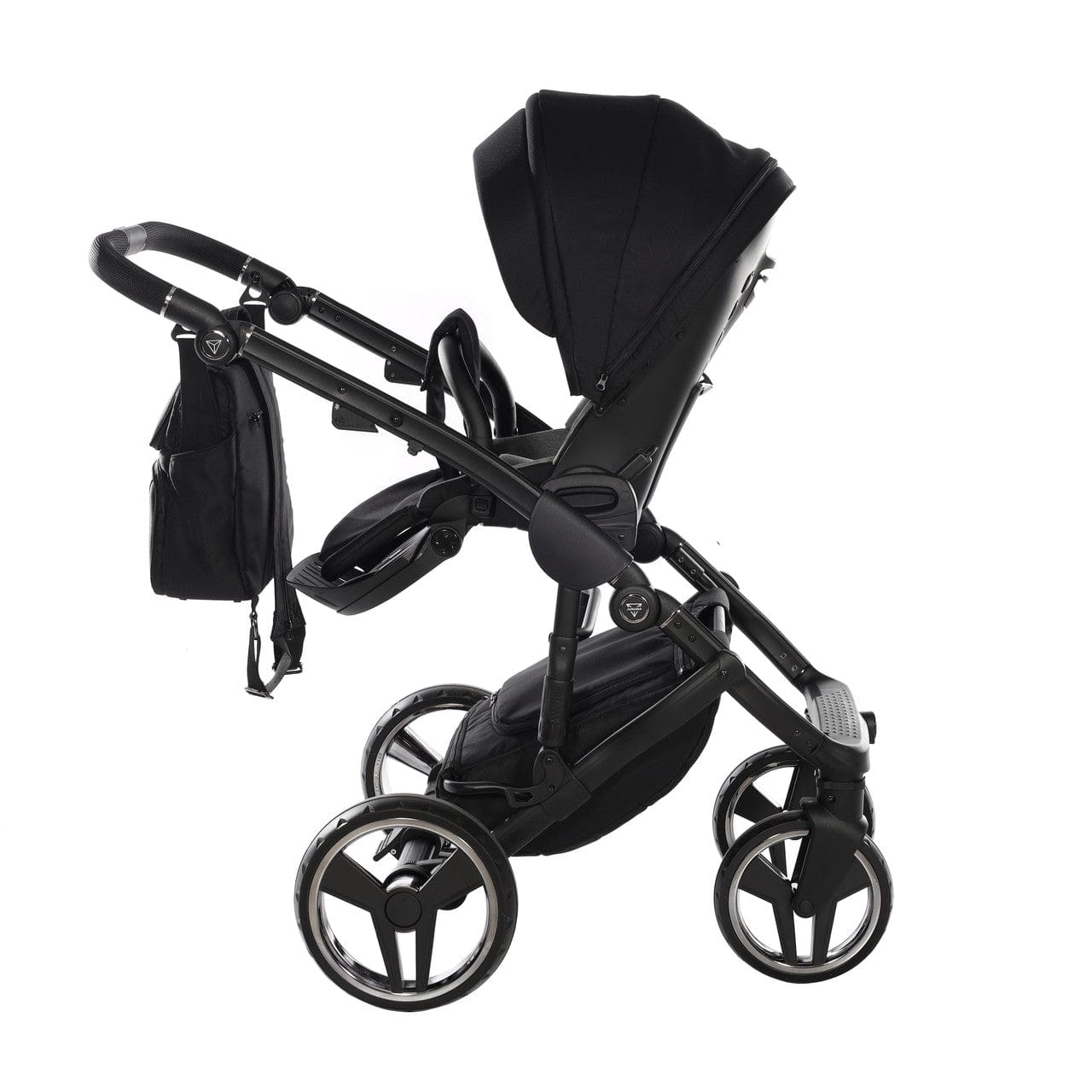 Junama Core 3 in 1 Travel System - Black  Junama   