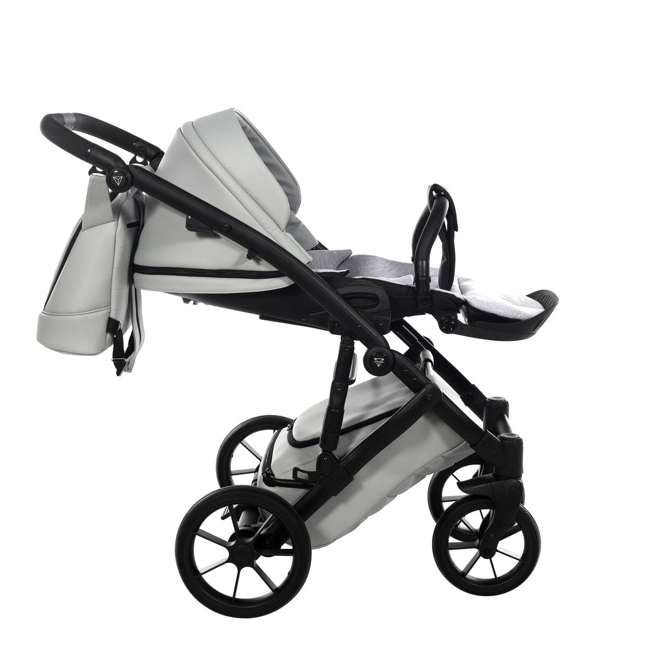 Junama Space Eco Leatherette 4 in 1 Pram with Isofix Base - Grey Junama