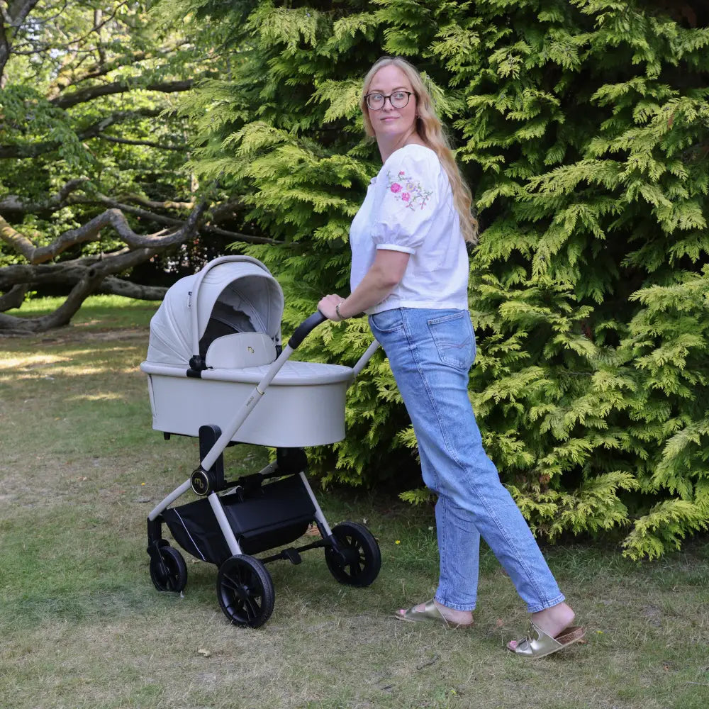 My Babiie MB450i 4-in-1 i-Size Travel System with Spin & Slide ISOFIX Base – Ivory