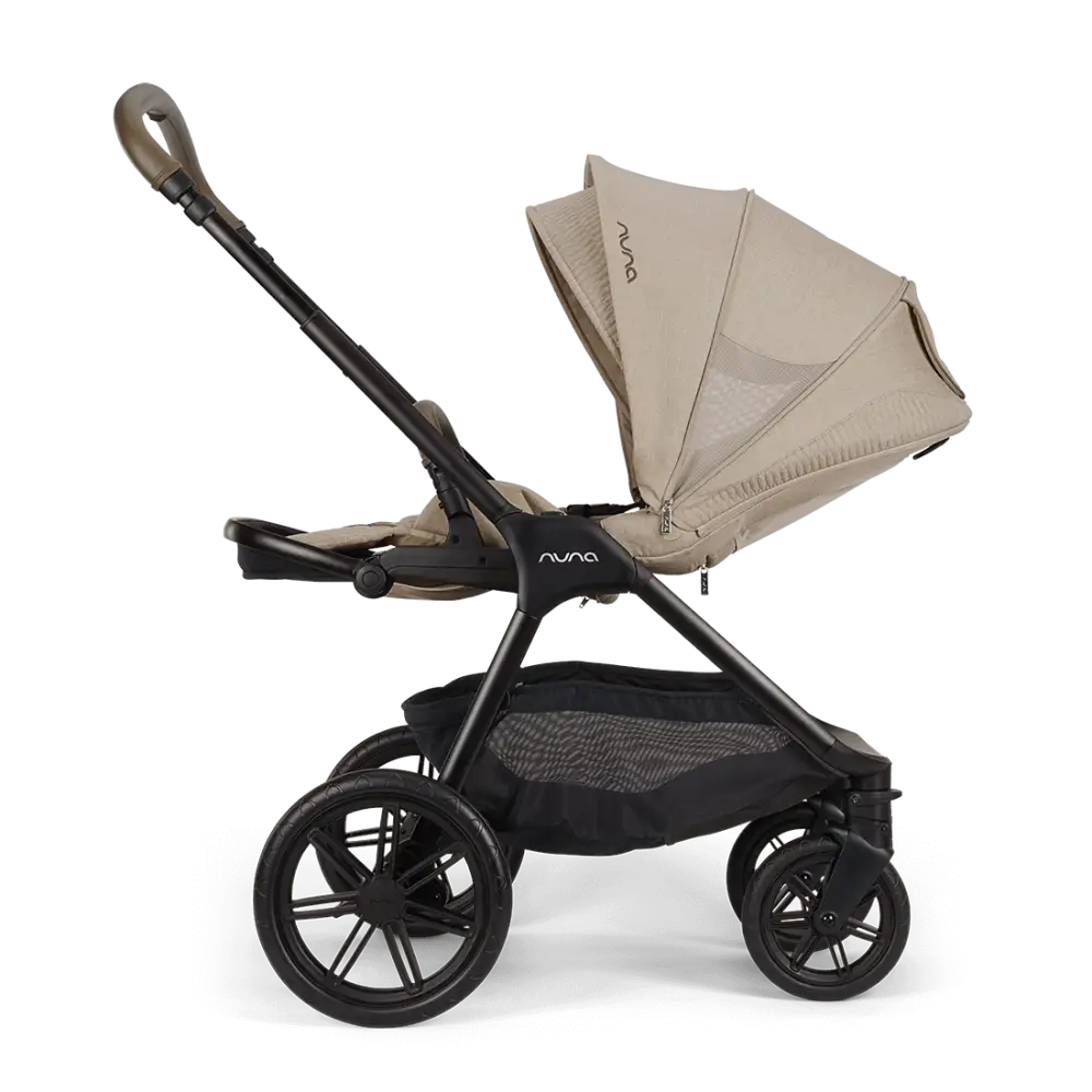 Nuna TRIV LX All-Season Set + BASE curv + ARRA flex Travel System - Cosmopolitan