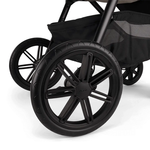 Nuna TRIV LX All-Season Set + BASE curv + ARRA flex Travel System - Cosmopolitan