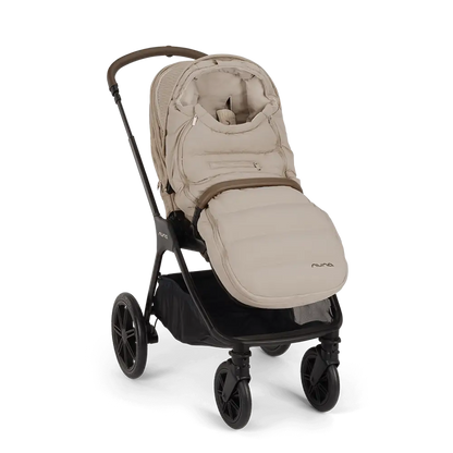 Nuna TRIV LX All-Season Set + BASE curv + ARRA flex Travel System - Cosmopolitan