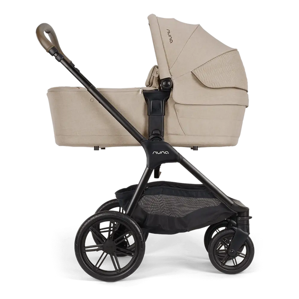 Nuna TRIV LX All-Season Set + BASE curv + ARRA flex Travel System - Cosmopolitan