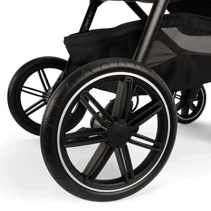 Nuna TRIV LX All-Season Set + BASE curv + ARRA flex Travel System - Caviar