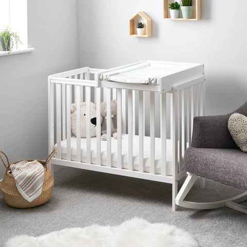 OBaby Bantam Space Saver Cot & Changer – White