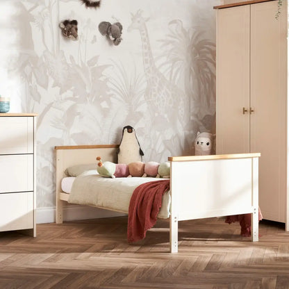 OBaby Evie Cot Bed – White Cashmere & Pine Obaby