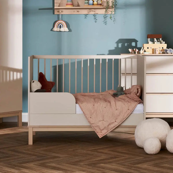 OBaby Evie Mini Cot Bed – Cashmere & Pine OBaby