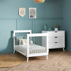 Obaby Maya 3 Piece Nursery Furniture Set – White & Acrylic Obaby