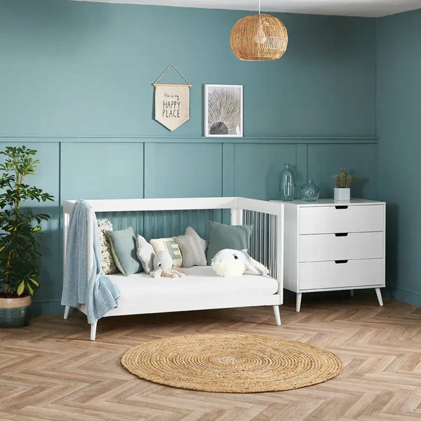 Obaby Maya 3 Piece Nursery Furniture Set – White & Acrylic Obaby
