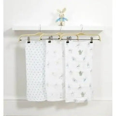 Peter Rabbit Soft Toy & Muslins Gift Set