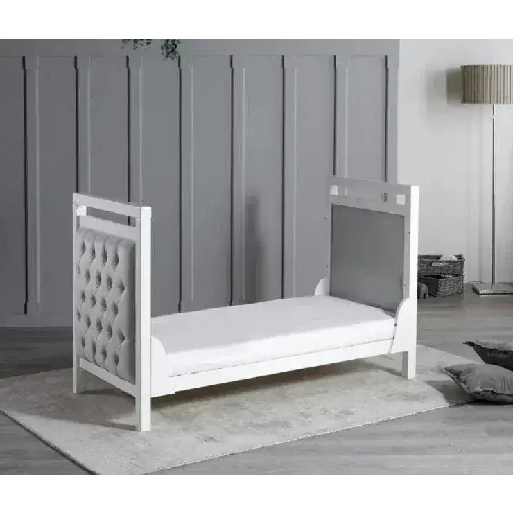 Babymore Velvet Luxury Deluxe Chesterfield Style Padded Cot Bed