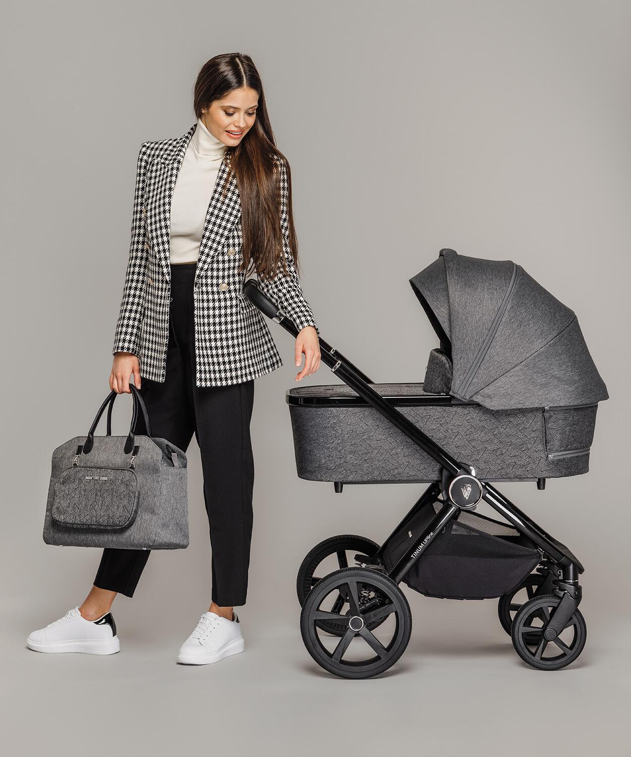 Venicci Tinum Upline Slate Grey Pram 3 in 1 Bundle + Isofix Base  Venicci   