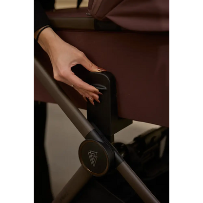 Venicci Upline 2 Burgundy Special Edition Pram 3 in 1 + 360 Tiago Black Isofix Bundle General Venicci