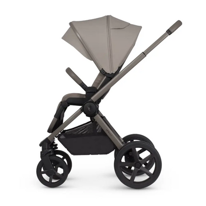 Venicci Upline 2 Taupe Pram 3 in 1 + Tiago Black Car Seat Venicci